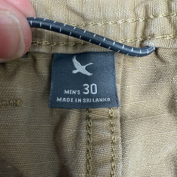 EUC Men's EDDIE BAUER Tan Cargo 11" Shorts Many Pockets | Size 30 - Picture 4 of 10